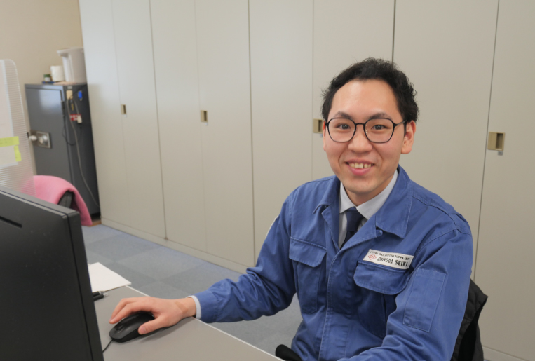 先輩社員インタビュー